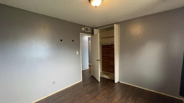 2646 S Fairway Court, Visalia, CA 93277