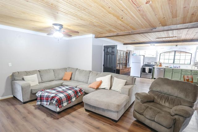 226 Sweet Home Road, Nashville, AR 71852