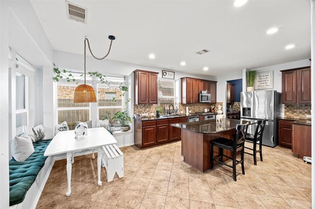 9710 Victoria Rose Lane, Humble, TX 77396