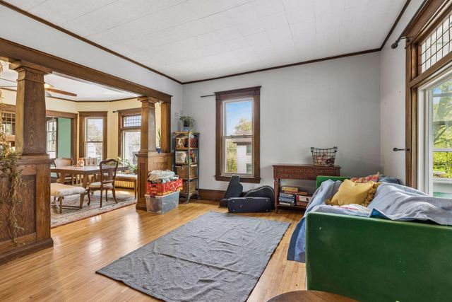 3245 22nd Avenue S, Minneapolis, MN 55407