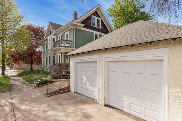 3245 22nd Avenue S, Minneapolis, MN 55407