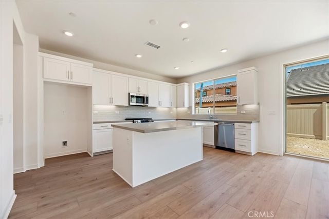 3817 Crossen Drive, Corona, CA 92883