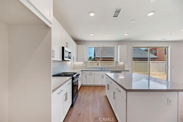 3817 Crossen Drive, Corona, CA 92883