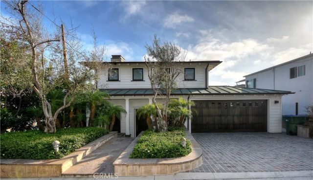 160 Saint Anns Drive D, Laguna Beach, CA 92651