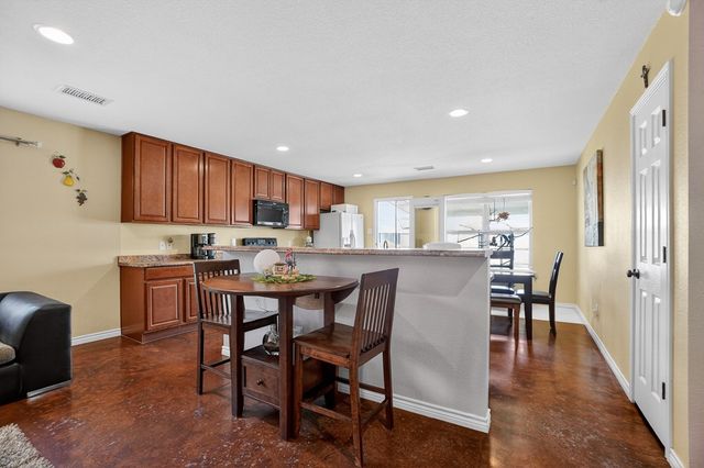 1115 Milltown Rd, Midland, TX 79705