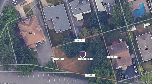 143 Searingtown Road, Albertson, NY 11507