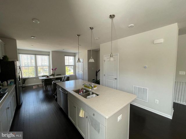 22264 FOUNDATION DR, Ashburn, VA 20148