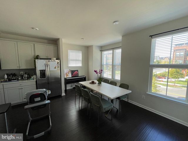 22264 FOUNDATION DR, Ashburn, VA 20148