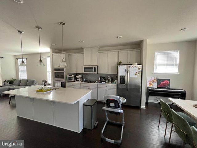 22264 FOUNDATION DR, Ashburn, VA 20148