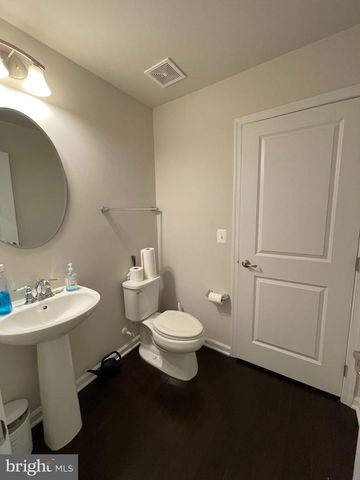 22264 FOUNDATION DR, Ashburn, VA 20148