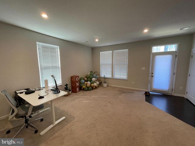22264 FOUNDATION DR, Ashburn, VA 20148