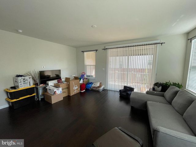 22264 FOUNDATION DR, Ashburn, VA 20148