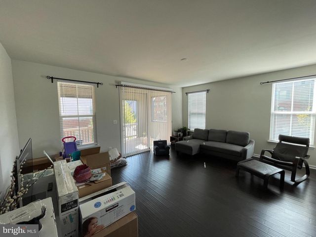 22264 FOUNDATION DR, Ashburn, VA 20148