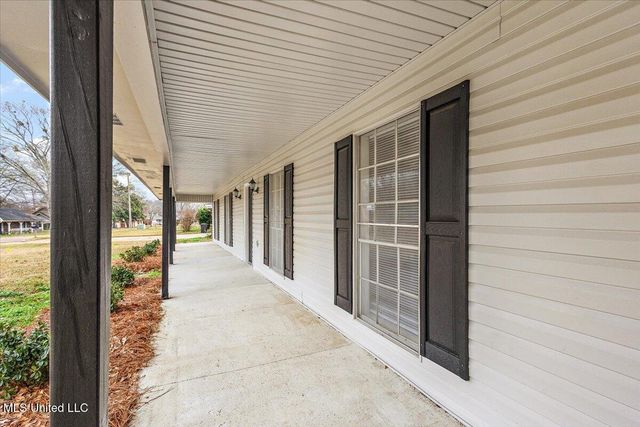 1502 Hawthorne Place, Clinton, MS 39056