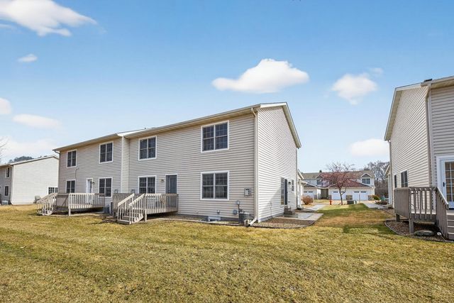 3069 Venice Lane NW, Rochester, MN 55901