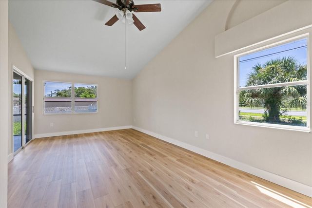 120 FOUNTAIN COURT, Spring Hill, FL 34606