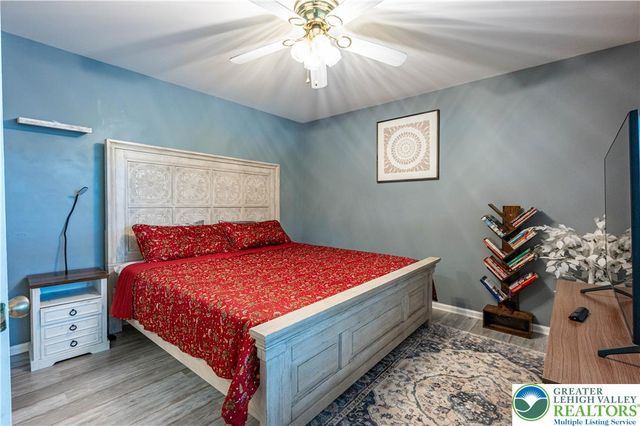 221 Jubilee Drive, Stockertown Boro, PA 18040