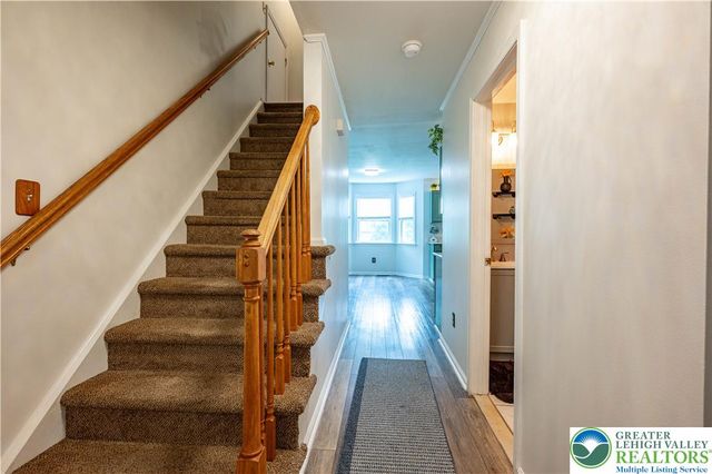 221 Jubilee Drive, Stockertown Boro, PA 18040