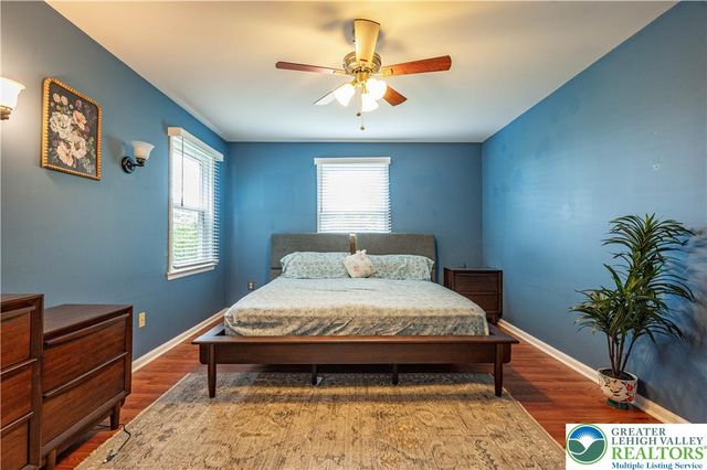 221 Jubilee Drive, Stockertown Boro, PA 18040