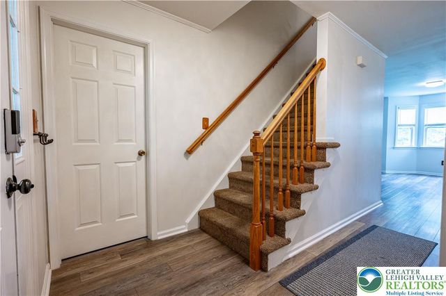 221 Jubilee Drive, Stockertown Boro, PA 18040