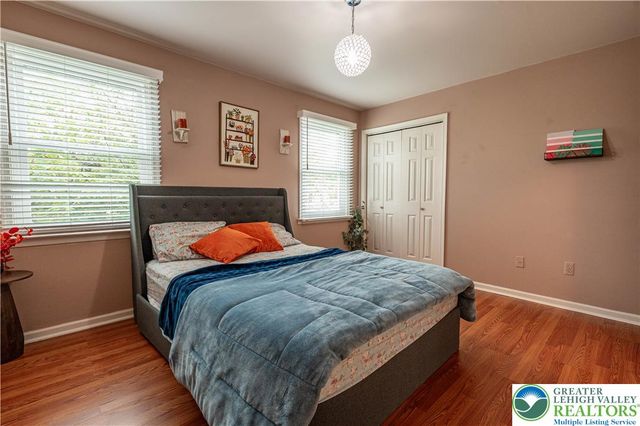 221 Jubilee Drive, Stockertown Boro, PA 18040