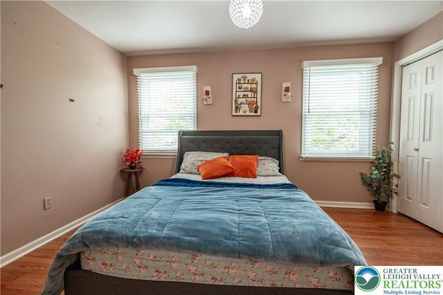 221 Jubilee Drive, Stockertown Boro, PA 18040