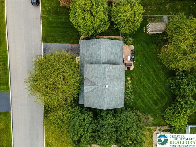 221 Jubilee Drive, Stockertown Boro, PA 18040