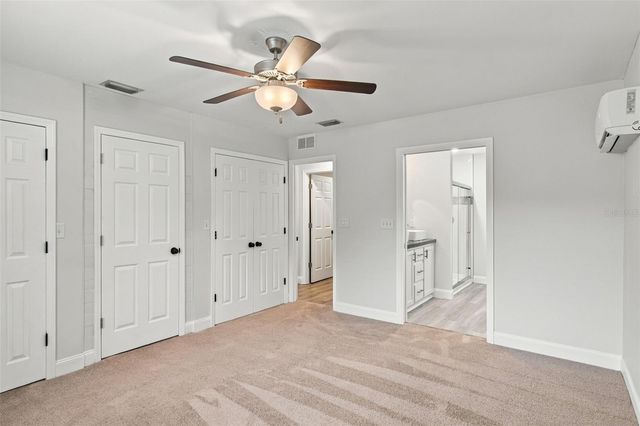 930 DORA AVENUE, Tavares, FL 32778