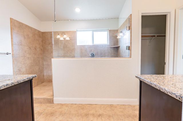 2451 Hermosa Avenue, Clovis, CA 93619