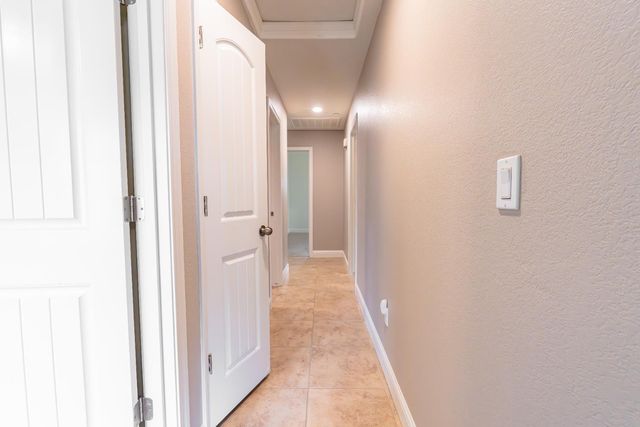 2451 Hermosa Avenue, Clovis, CA 93619