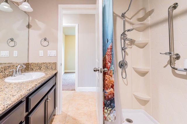 2451 Hermosa Avenue, Clovis, CA 93619