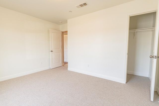 2451 Hermosa Avenue, Clovis, CA 93619