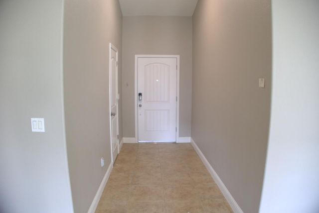 2451 Hermosa Avenue, Clovis, CA 93619