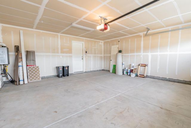 2451 Hermosa Avenue, Clovis, CA 93619