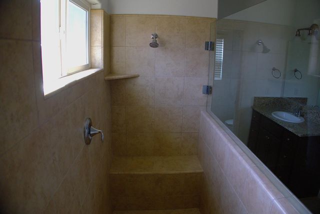 2451 Hermosa Avenue, Clovis, CA 93619