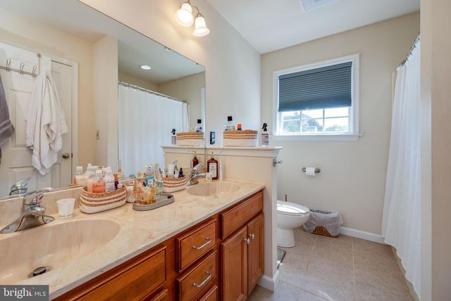 18 ALBANS CT, Bernville, PA 19506