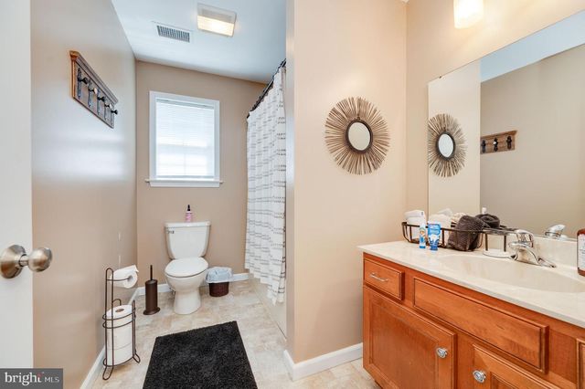 18 ALBANS CT, Bernville, PA 19506