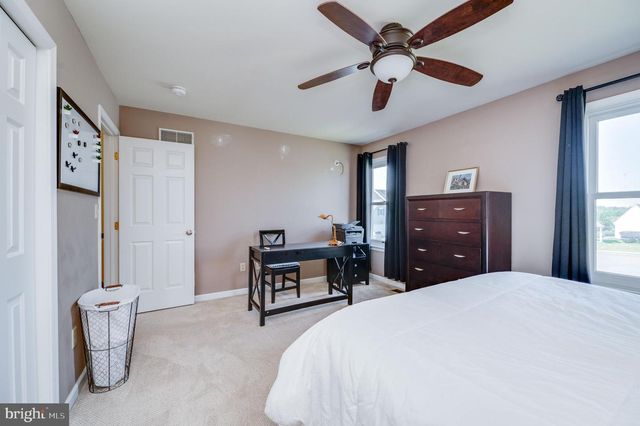 18 ALBANS CT, Bernville, PA 19506