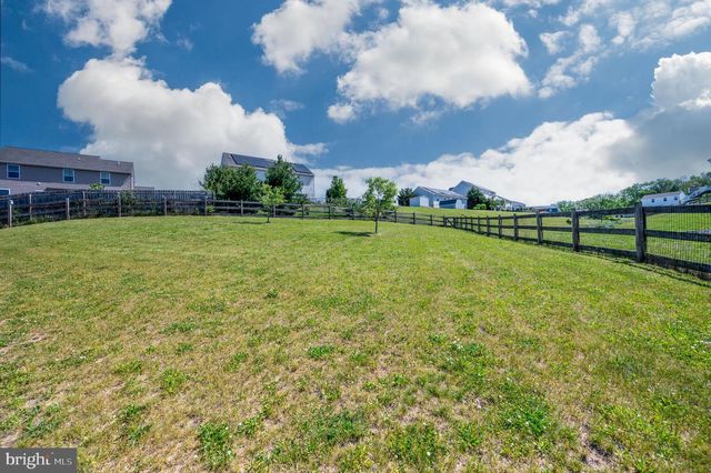 18 ALBANS CT, Bernville, PA 19506