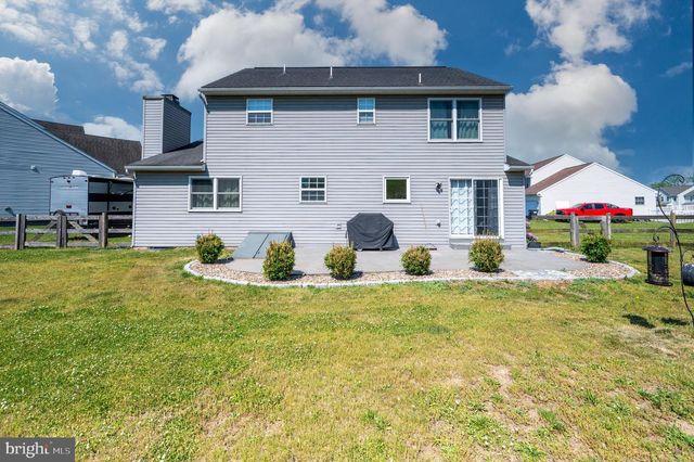 18 ALBANS CT, Bernville, PA 19506