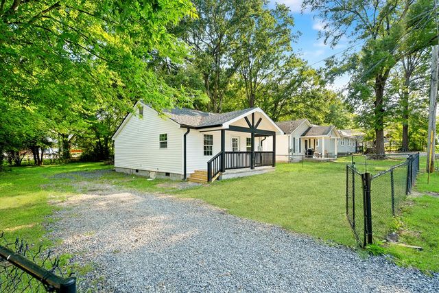 1300 Ludie Street, Dalton, GA 30720