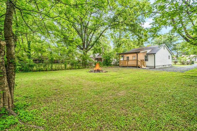 1300 Ludie Street, Dalton, GA 30720