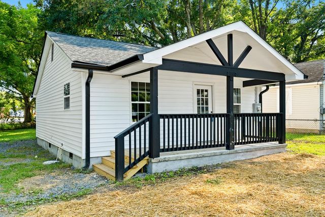 1300 Ludie Street, Dalton, GA 30720