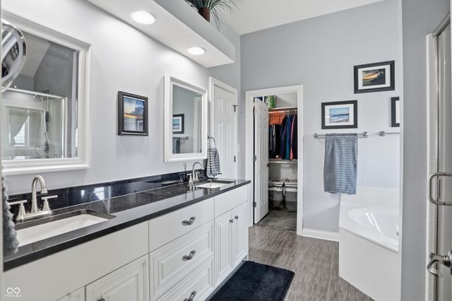 2900 Abbotsbury Court, Greenwood, IN 46143