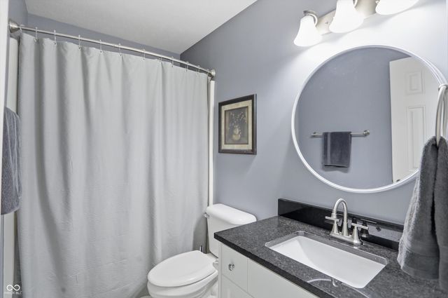 2900 Abbotsbury Court, Greenwood, IN 46143