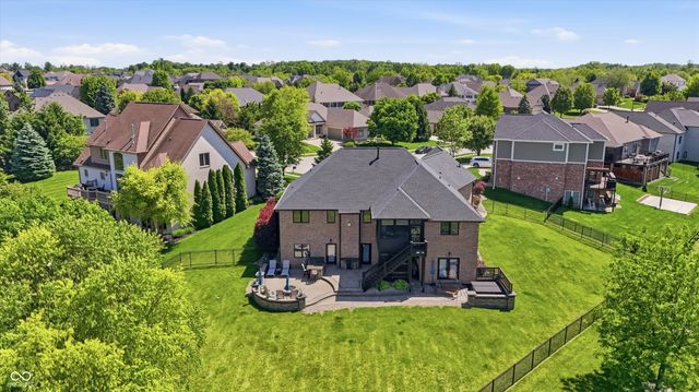 2900 Abbotsbury Court, Greenwood, IN 46143