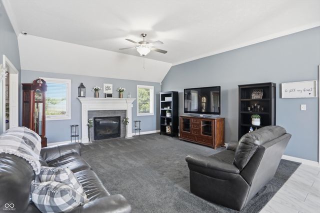 2900 Abbotsbury Court, Greenwood, IN 46143