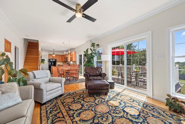 74 Willow Brook Ridge, Clinton Corners, NY 12514