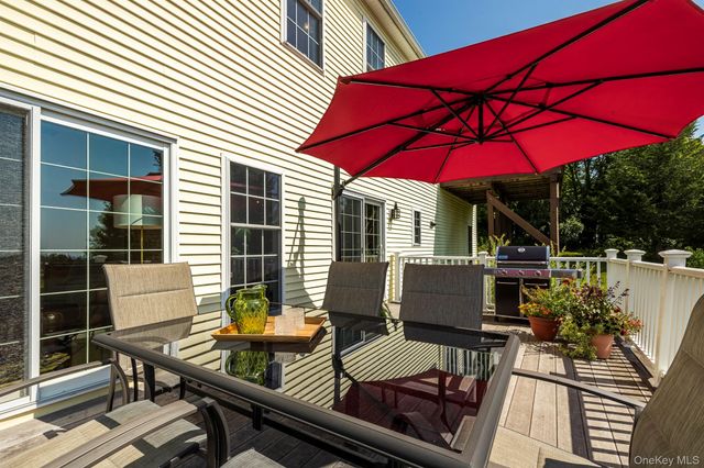 74 Willow Brook Ridge, Clinton Corners, NY 12514