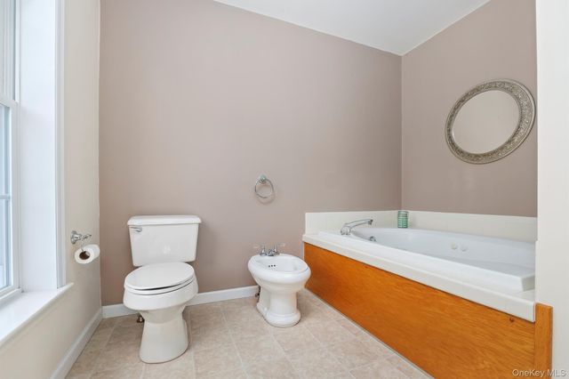 74 Willow Brook Ridge, Clinton Corners, NY 12514